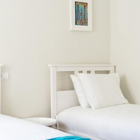 Comfy Flat W/ Rooftop Beach View By Lovelystay Burgau Exterior foto