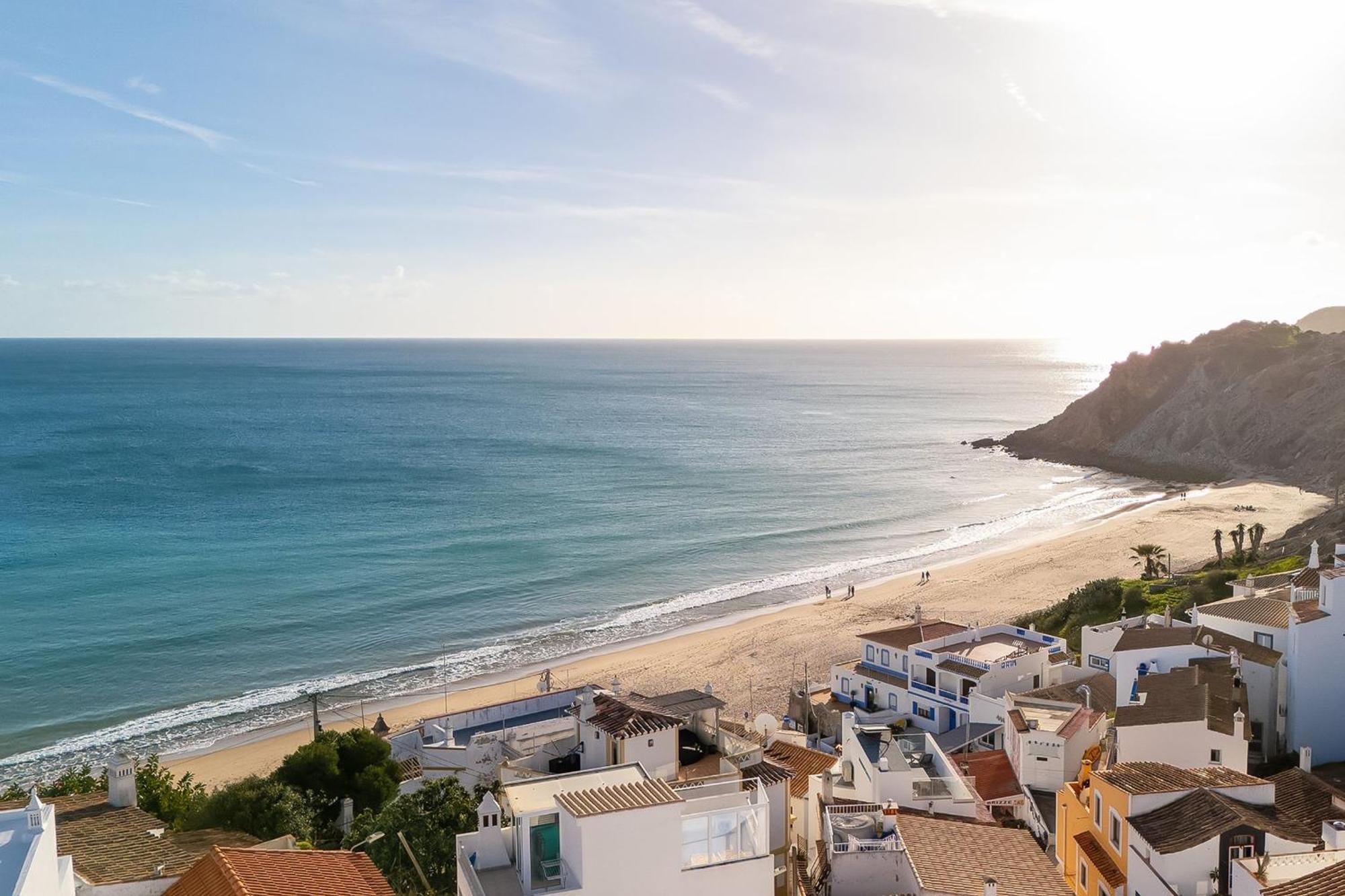 Comfy Flat W/ Rooftop Beach View By Lovelystay Burgau Exterior foto